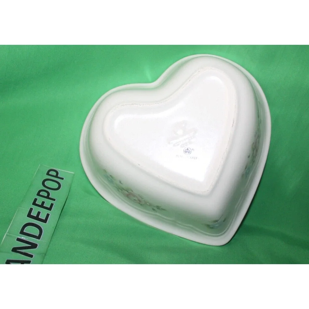 Pfaltzgraff Heart Shape Tea Rose Pattern Stoneware Bowl